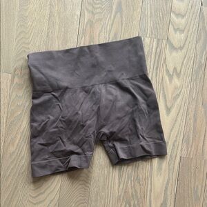 Set Active Women's Purple Biker Shorts